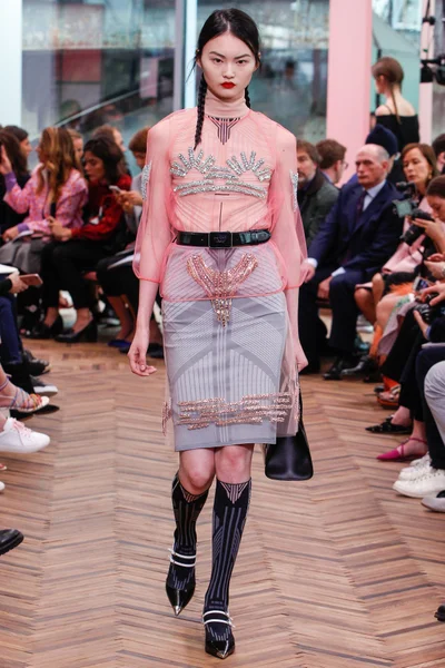 Look 31